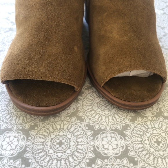 Sole Society Tracy Tan Suede Ankle Bootie - Picture 9 of 14